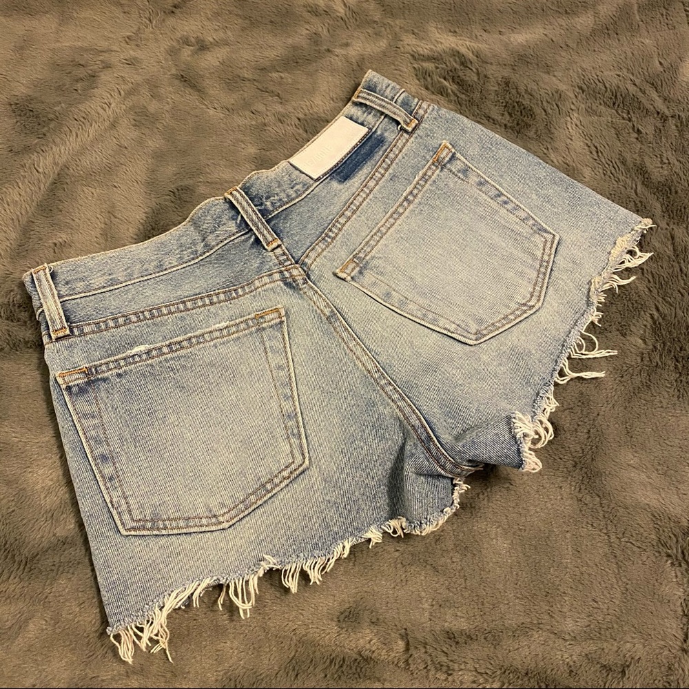 Re/Done the shorts in Dirty Destroy Button Fly - Picture 13 of 14